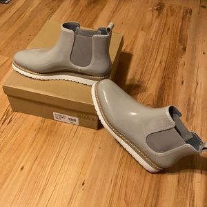 Steve Madden puddle boots